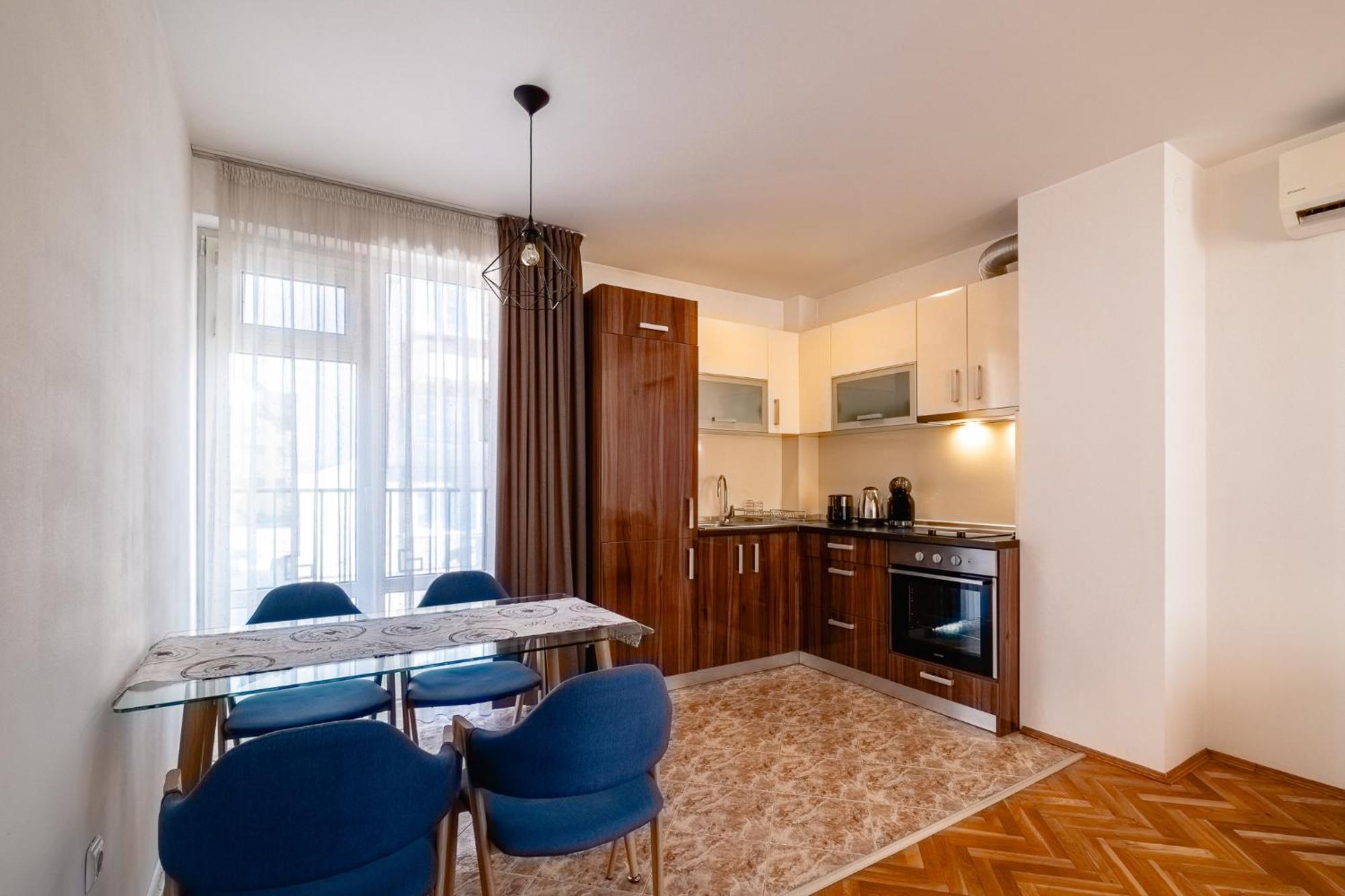 Seaside Serenity Charming Apartment By Sea Garden Βάρνα Εξωτερικό φωτογραφία