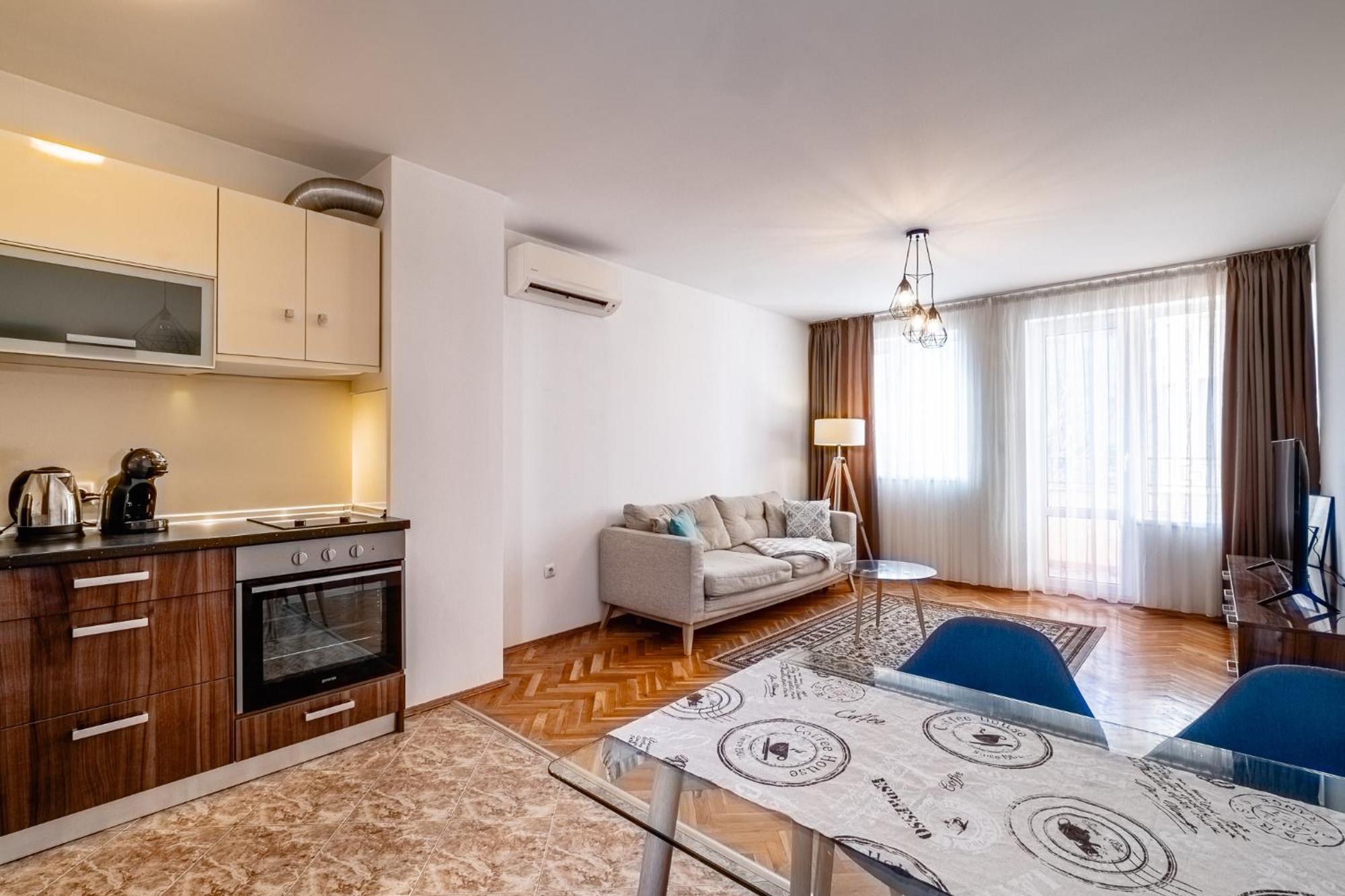 Seaside Serenity Charming Apartment By Sea Garden Βάρνα Εξωτερικό φωτογραφία